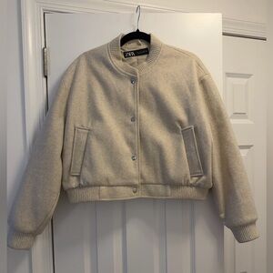 Zara Women's Beige Bomber Jacket